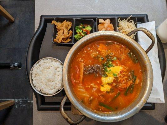 B7 budae jjigae