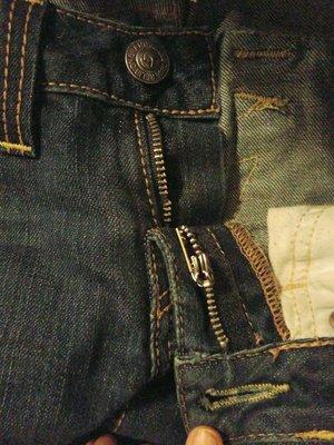 The broken zipper from jeans I bought. Sadly didn't realize it until I got home. Didn't refund my money either.