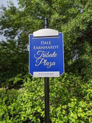 Dale Earnhardt Plaza, Kannapolis