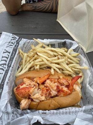 Connecticut Lobstah Roll