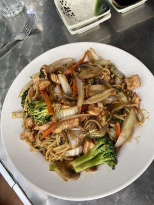 Stir-Fried Thin Soba Noodles