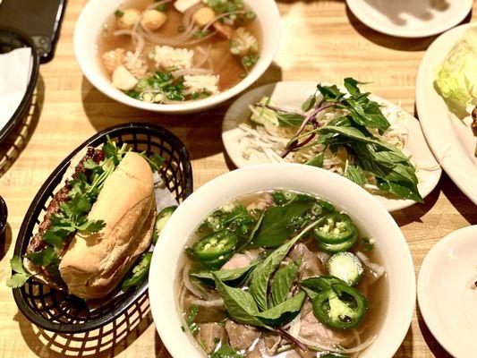 82. Pho Hai San 80. Pho Dac Biet 19. Banh Mi Heo Nuong