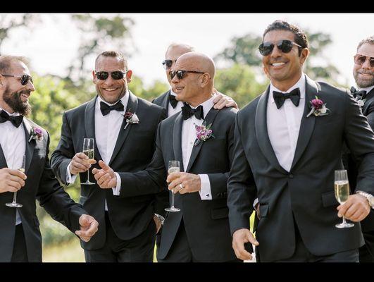 Groomsmen getting ready