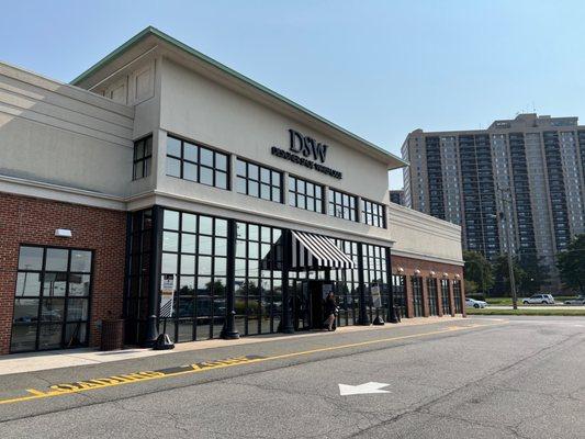 DSW Designer Shoe Warehouse