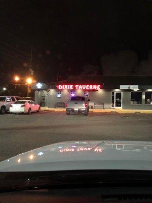 Dixie Taverne