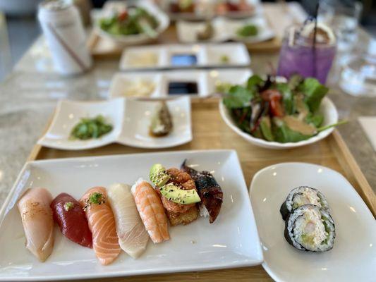 Lunch sushi set, floral bloom