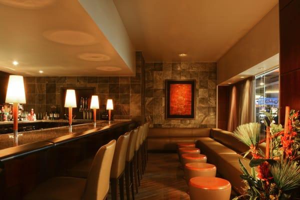 Bar and Lounge of Cholla Steakhouse Scottsdale, AZ