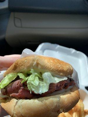 Pastrami burger