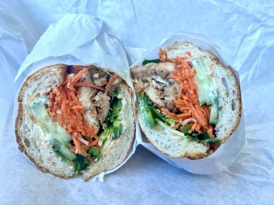 Chicken banh mi