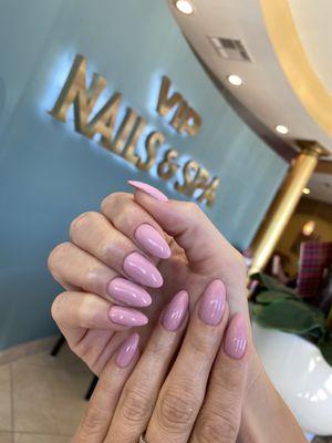 Beautiful nails and beautiful salon