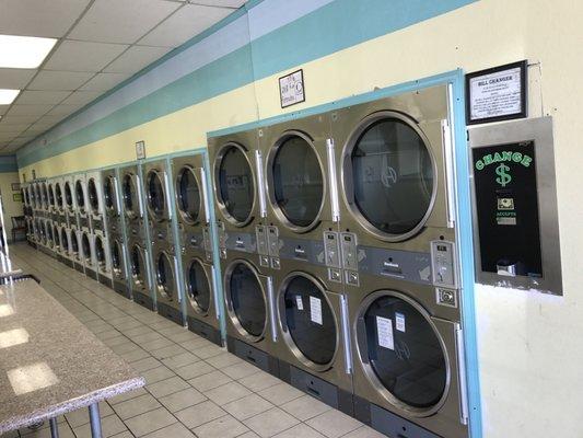 7th street Laundromat