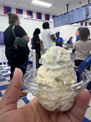 Small Banana pudding.