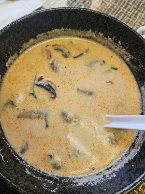 Tom kha soup ask shui to make it, spicey absolutely delicious with a kick to match!