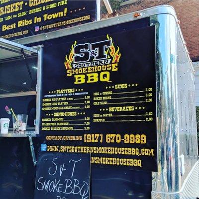 S&T Southern Smokehouse BBQ street side at Garden city Festival.