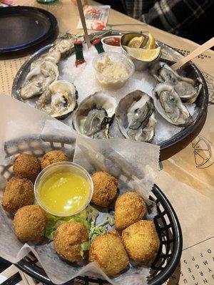 Hush Puppies (10) and Oyster Basket