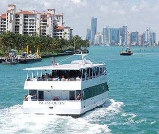 Boat Tour Downtown Miami