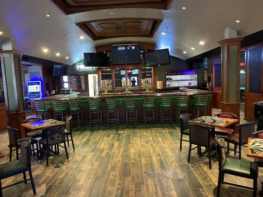 McCullar’s Irish Pub and Grill