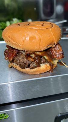 Build your own bacon burger