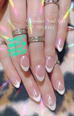 Almond French with White Pearl chróme full set. Call now to reserve your spot.