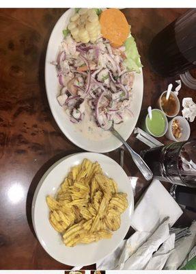 Este ceviche Mixto; te lo recomiendo delicioso! Acompáñalo de tajadas verdes, como nos gusta a los Centroamericanos.-