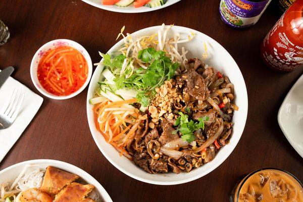 Bun Bo Xao Xa Ot - Lemongrass Beef Vermicelli