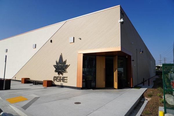 Welcome to ASHE Pomona! Inside you'll find helpful budtenders, all of the best brands in cannabis, and promos, sales, and deals for all!