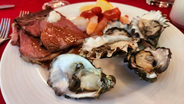 Prime rib, oysters, shrimp cocktail