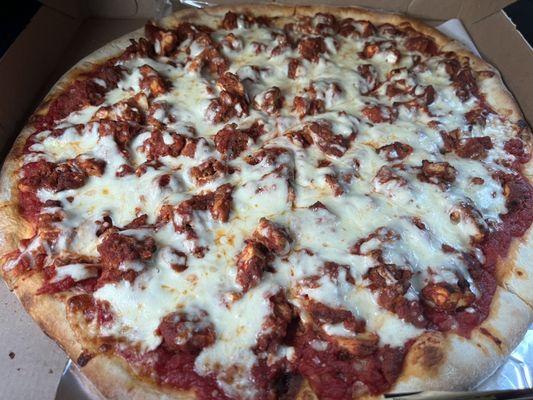 Chicken Cutlet Parmigiana pizza