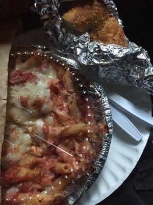 baked ziti with garlic bread