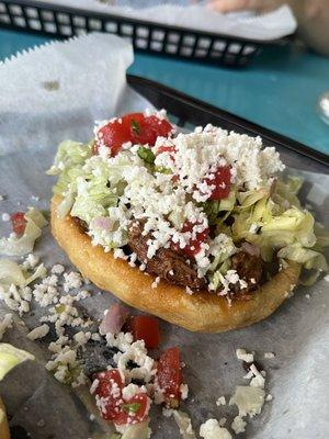 Barbacoa Sopes