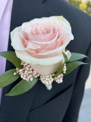 Boutonnière made for my daughters prom date.