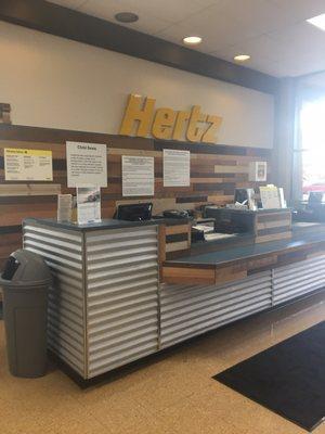 Hertz Car Rental - Chico Airpark HLE