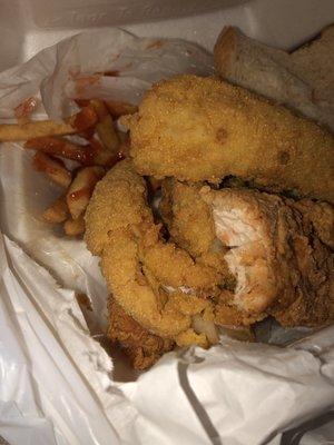 So, after I bit into this delicious and tender chicken tender, I was in love!chicken tender/perch combo. for real good!!!