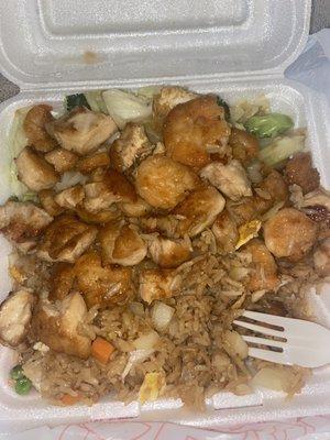 Chicken and Shrimp  hibachi with fried rice. Yeah I hurt myself it's so good