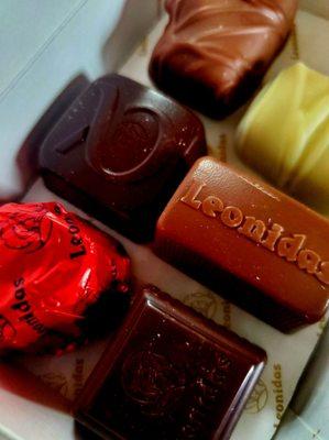 Exquisite assorted chocolat - 4/22/2023