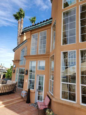 Window cleaning in Discovery Bay