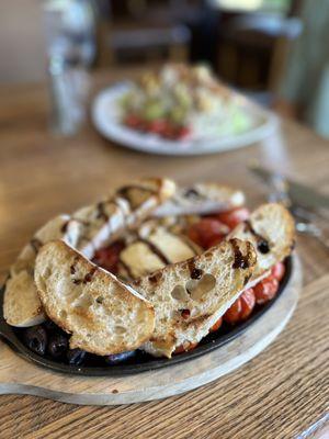 Baked goat cheese