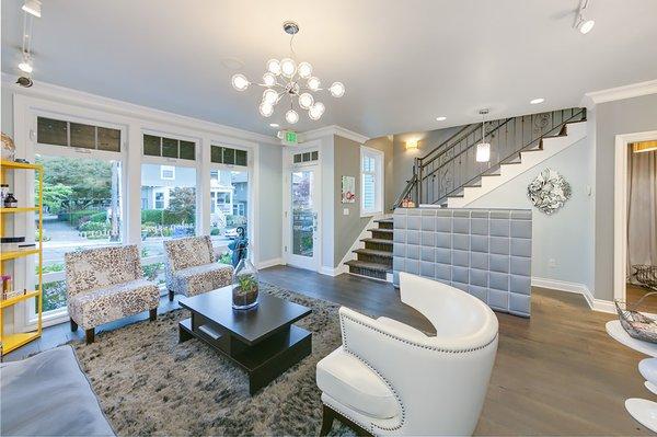 Reception area of Intermezzo Salon & Spa on Queen Anne Hill in Seattle, Washington