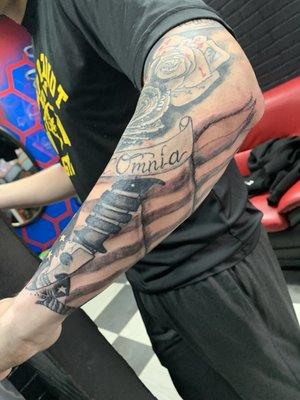 Partial view of a full sleeve