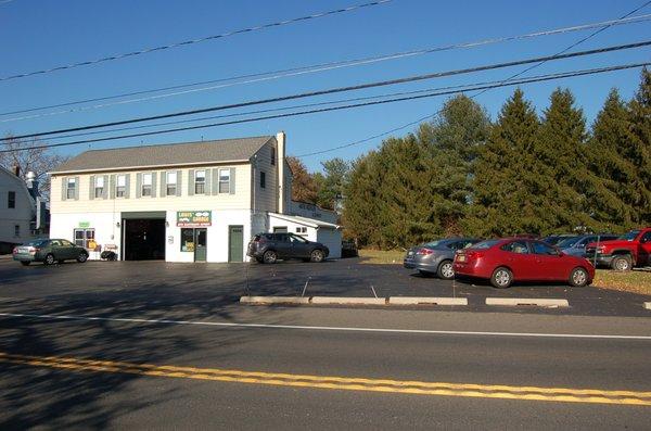 Louis' Garage