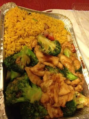 Chicken and broccoli dinner combination