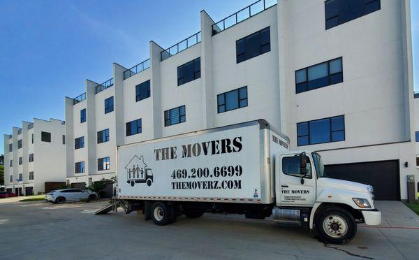 Unloading in Plano, Texas