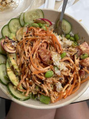 Tuna and salmon poke bowl