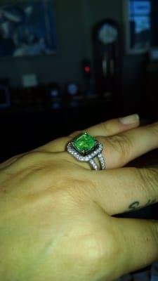 Shanna knows her jewelry, beautiful ring!