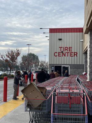 Line at 11am is out the door...looks like only one cashier...