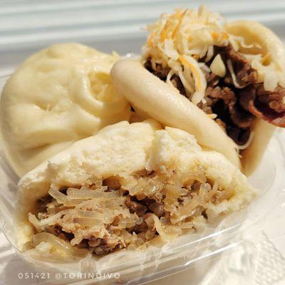 The beef steamed bunn and the pocket bunn filled with marinated beef.