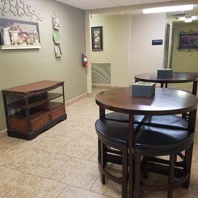 Legacy Funeral home Sun City has a elegant reception area to Socialize with loved ones and friends after a Funeral or Memorial service.