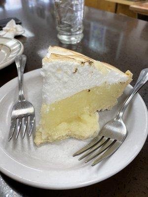 Lemon meringue pie