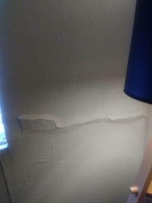 Bedroom wall buckling from sliding Foundation