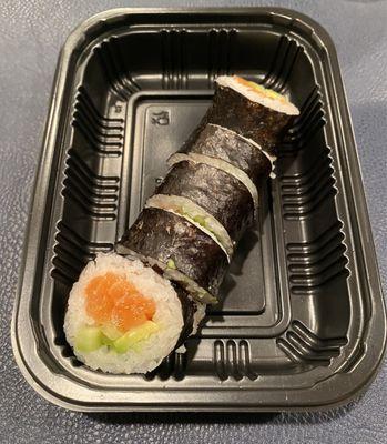 Salmon roll to go